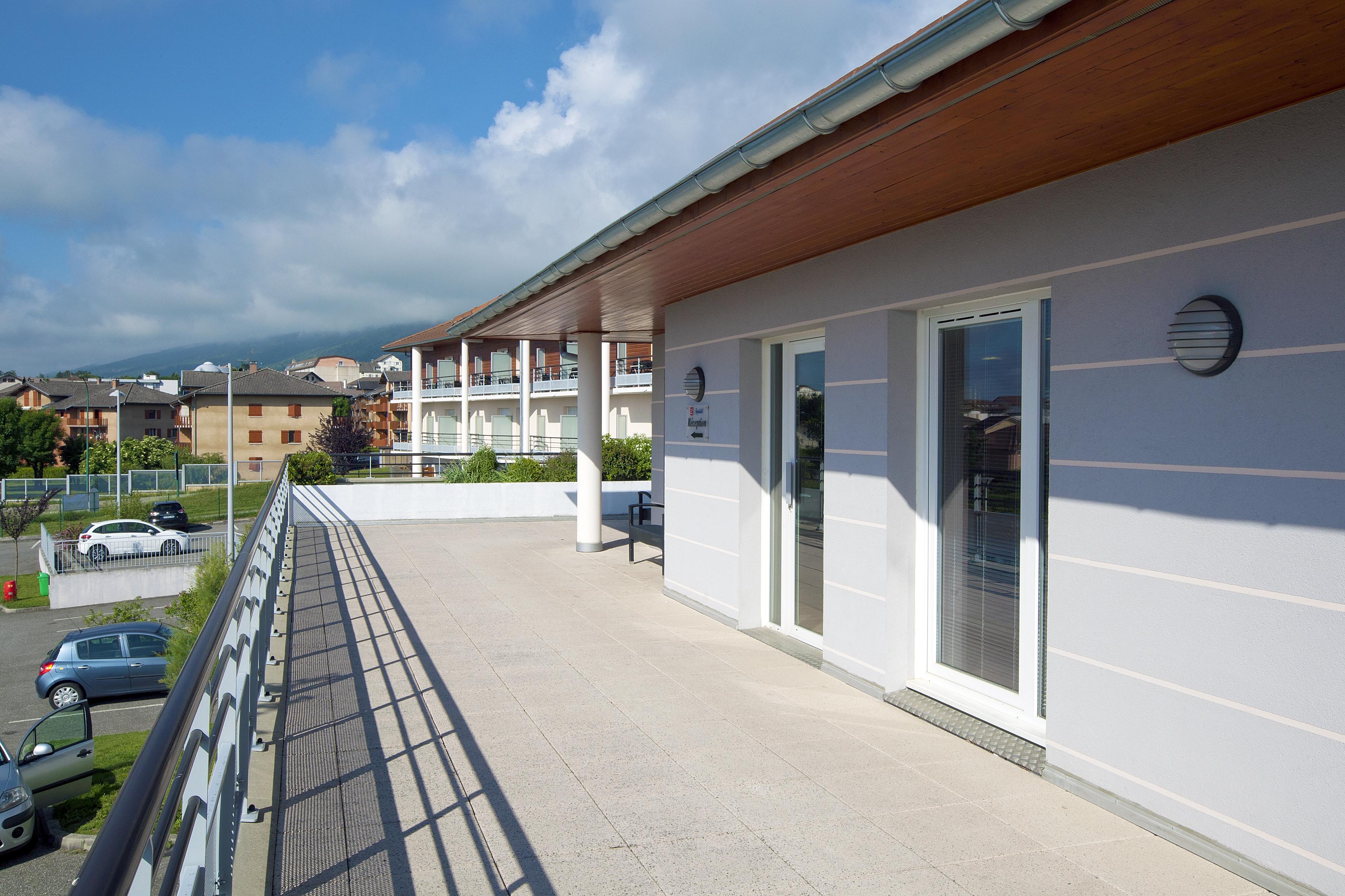 Séjours&Affaires Genève Gex Les Rives Du Léman Exterior foto